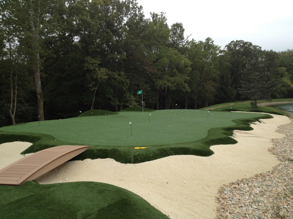 Detroit and all of Michigan artificial putting green