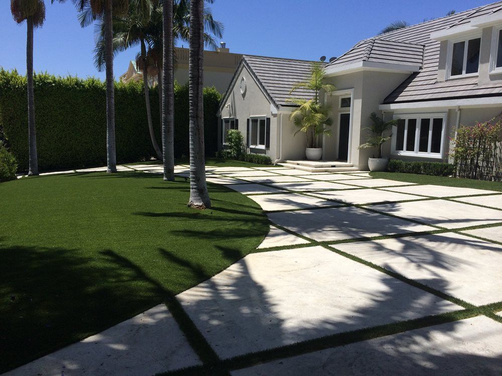 Detroit and all of Michigan artificial grass landscaping