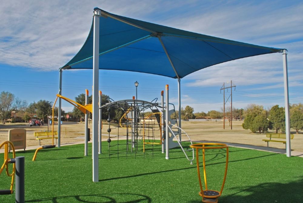 Artificial grass play area by Southwest Greens of Michigan